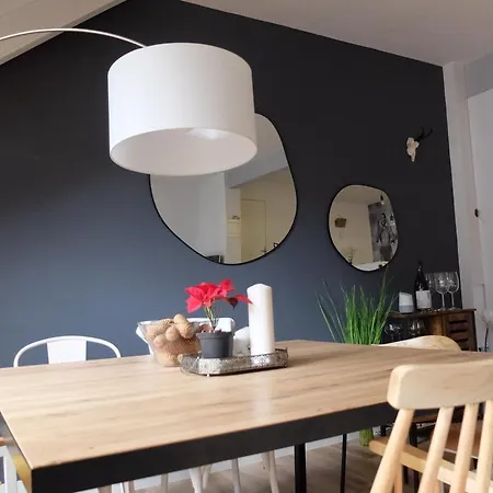 Apartament Up El Grito De Tarzan *